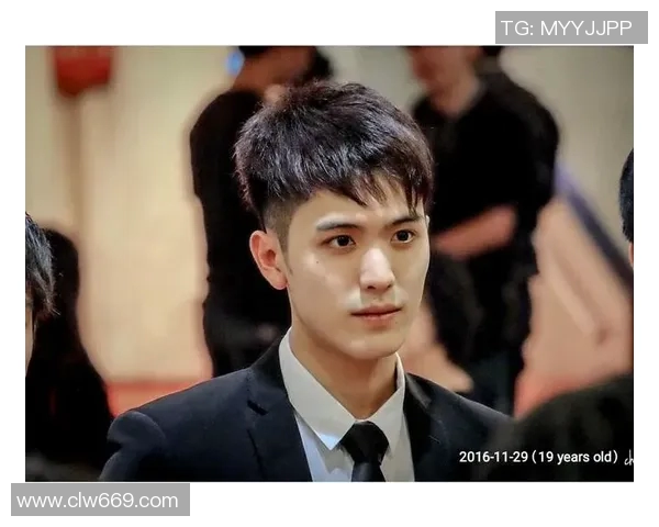 IG崛起之路：从青涩战队到全球冠军的奋斗历程