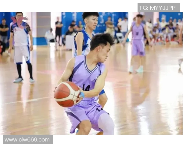 上海篮球队在联合会杯积分榜上以94分稳居第一名展现强劲实力